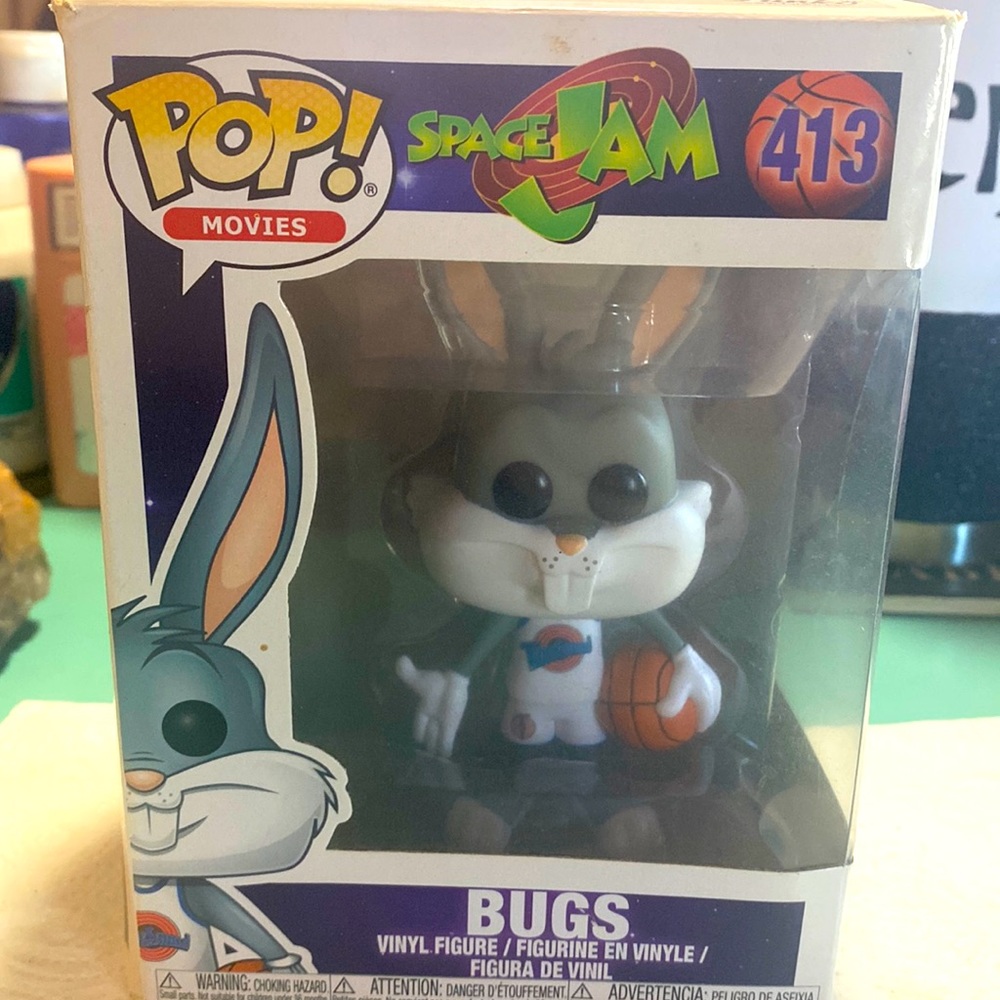 Never opened Bugs Bunny Space Jam vinyl figure
